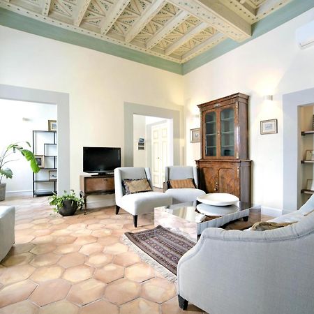 ローマTrevi Luxuryアパートメント エクステリア 写真